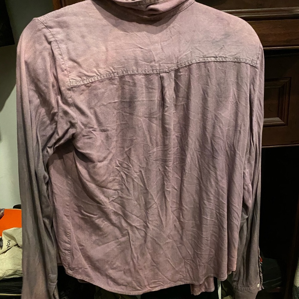 Ombré sleeve button down - Picture 3 of 3
